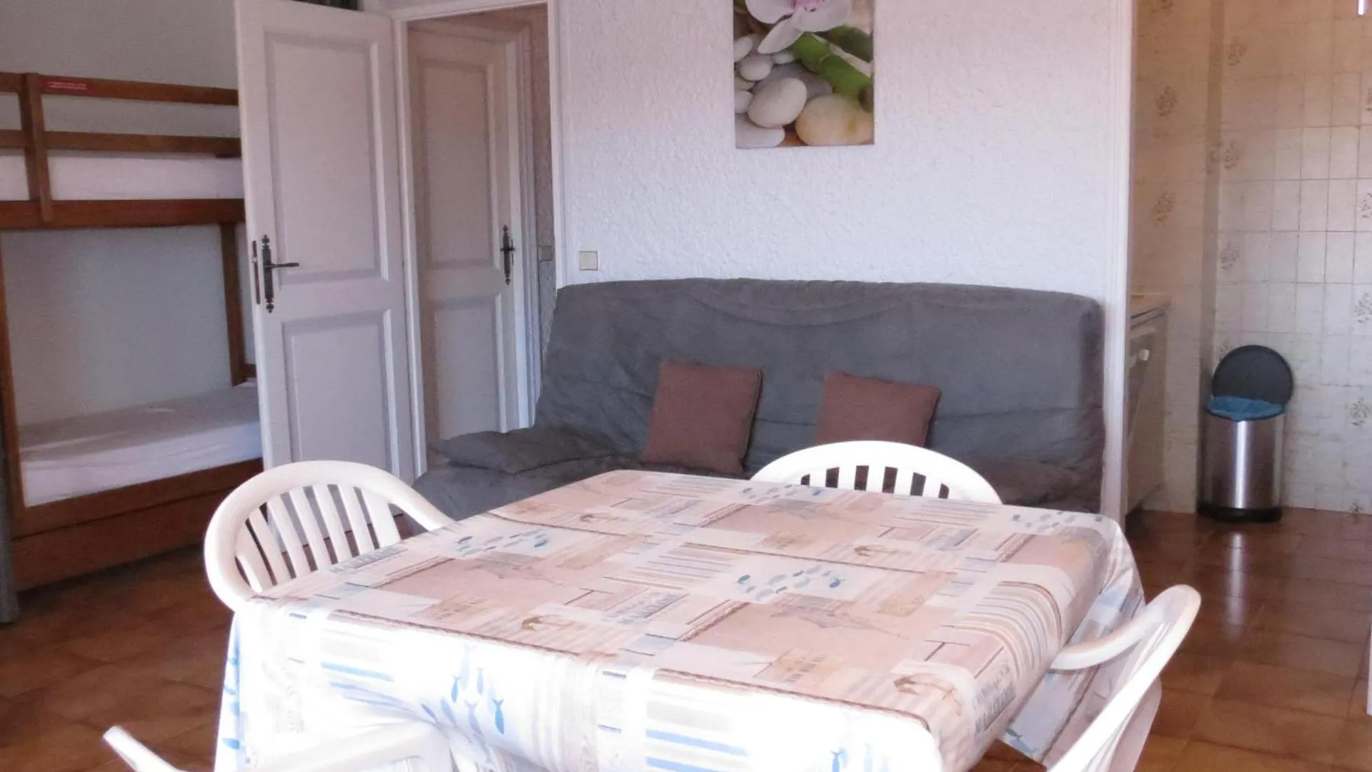Appartement Climatise 2 Pieces, Pres Des Plages Et Commerces, Centre De Sainte-Maxime - Fr-1-780-19 Daire